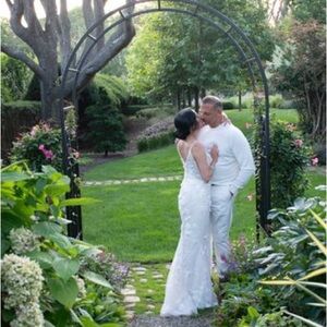 Elegant White Lace Wedding Dress